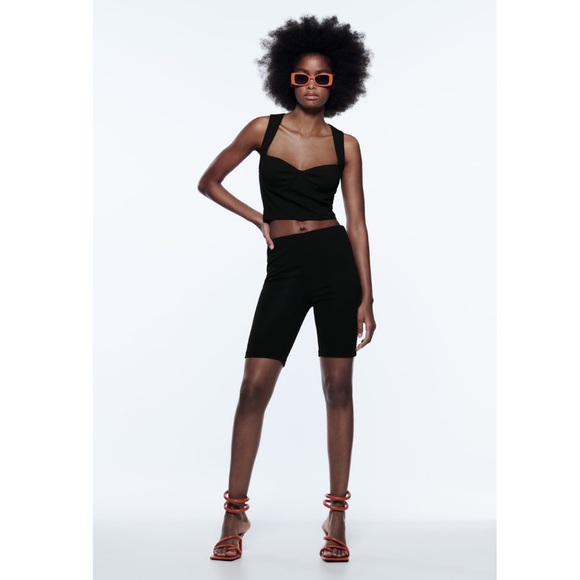 NWT ZARA High-waisted leggings with elastic waistband BIKE SHORTS. Fitted - Picture 3 of 9